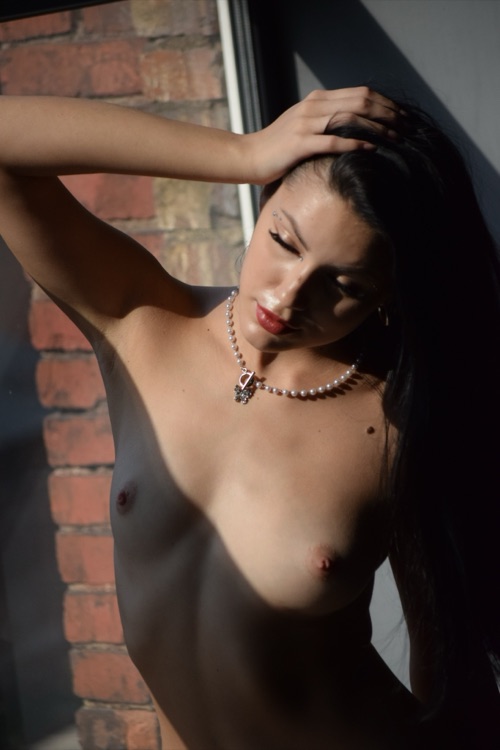 НЮ (18+)