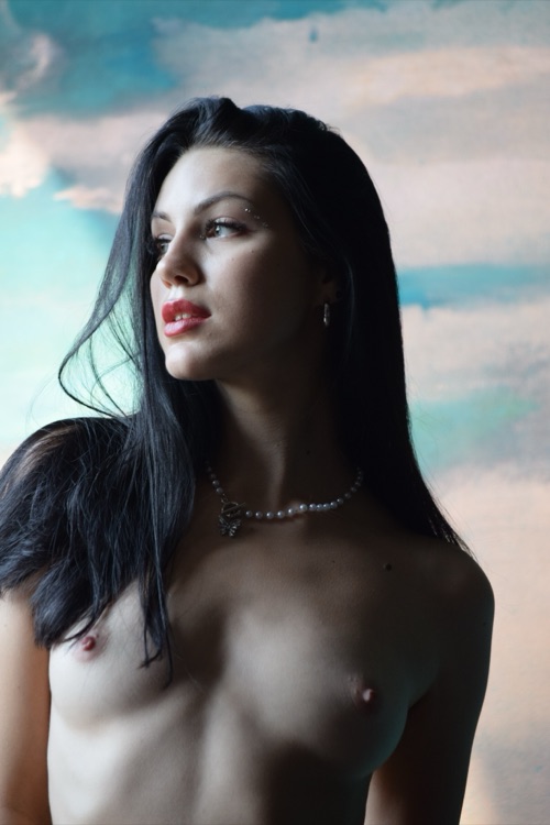 НЮ (18+)